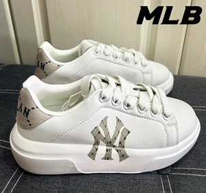 全新MLB纽约扬基队老花款面包板鞋运动鞋～38码
