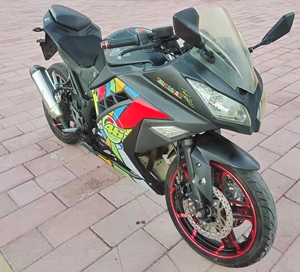 磨砂黑46版画单缸小忍者 隆鑫发动机 高配四闪 usb充电