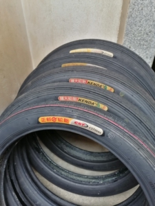 建大2.75-18 正新外胎125摩托车前轮胎真空胎直纹耐磨