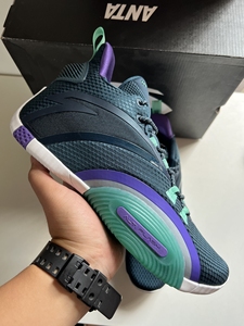 安踏篮球鞋男款ufo天体3网面低帮实战蓝绿白