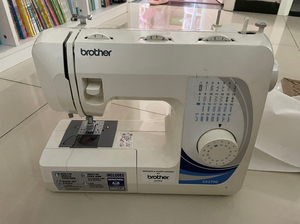 兄弟牌gs2700家用缝纫机