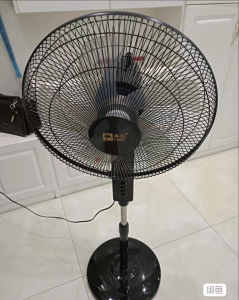 【清仓包邮】骆驼16寸电风扇家用落地扇摇头立式宿舍台式静音转