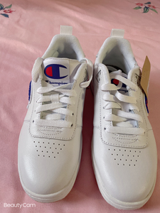 champion运动小白鞋,代购买回来尺码偏大,全新,一直没