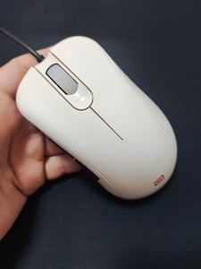 95新,卓威ec1a鼠标,稀有绝版白色款,原装正品,无拆无修