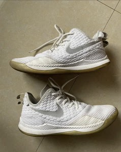 nike篮球鞋,詹姆斯见证3篮球鞋,全掌气垫,成色看图,44
