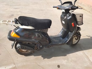 800人付款淘宝南京玉河50摩托车,全部原装,原装到