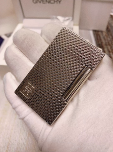 纪梵希打火机银色