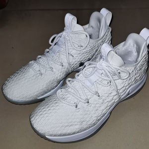 0013731211494zjb淘宝詹姆斯15平等,詹15白平等42.