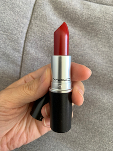 全新mac魅可子弹头口红唇膏,色号612 russian r