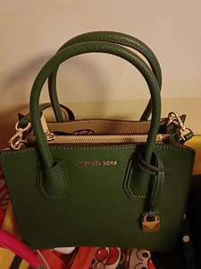 mk女包单肩斜挎手提拼色风琴锁头包mercer新款小号真皮托