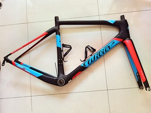 tang430621淘宝出威廉gtr整车,座管已升级碳,照片上面有的都有,2xs