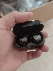 漫步者薛之谦 w3 毒液 蓝牙耳机  充电仓58