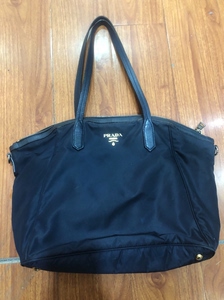 prada普拉达牛津布包,成色一般,无长肩带!下单前指哪拍哪