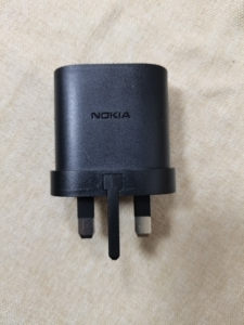 诺基亚原装充电器:5v2a需要多个联系我,一个可直接拍下