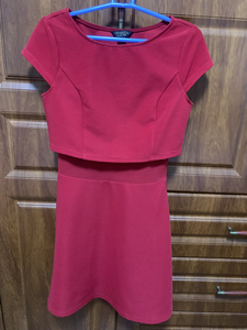 tr/beca 翠贝卡连衣裙 a字裙 酒红色 立体剪裁 腰部