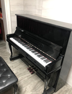 古尔布兰森钢琴