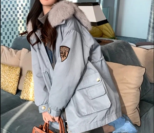 雾霾蓝派克服