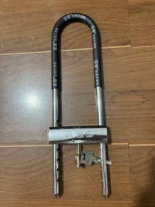 金镖抗液压剪锁,u型锁,玻璃门锁…自提