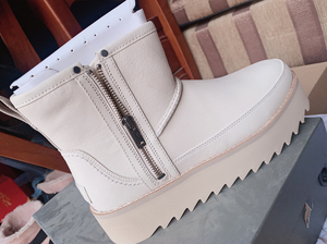 美版正品ugg拉链厚底白色防滑防水雪地靴秋冬女款潮酷松糕机车