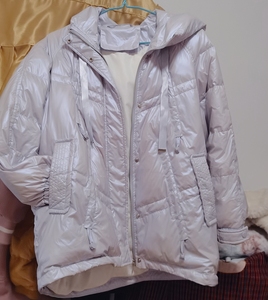 爱丽衣舍羽绒服