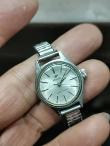 老手表手动古董表,2660机芯女莺歌2660机芯,好价包邮