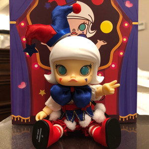 泡泡玛特 molly小丑女 限量版 bjd