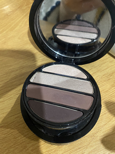 阿玛尼四色眼影