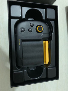 飞智黄蜂单手手柄x版 ios物理连接 手机游戏吃鸡神器和