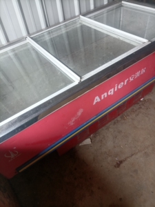 安琪儿冰柜展示柜京东旗舰店购入,冷冻冷藏效果佳长2米宽1米