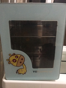 紫外线消毒柜，宝宝大了不需要了。新旧程度 8.5新。无包装了