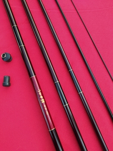 鸭川鲤硬调15尺4.5米碳素鱼竿,振出设计,日本原产,成色较