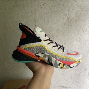 安踏ufo天体二代 白灰黄配色 44.5码