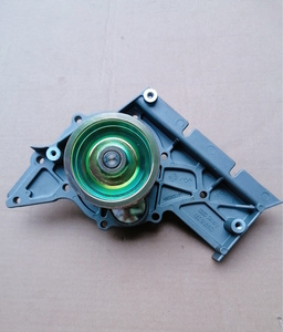 老款奥迪a6c63.0a83.0水泵 冷却液泵总成bbj水泵