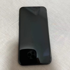 苹果11,国行黑色,64g,官网入的.