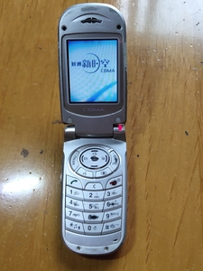 三星a809cdma电信手机一部,实物拍照,成色垃圾,正常开