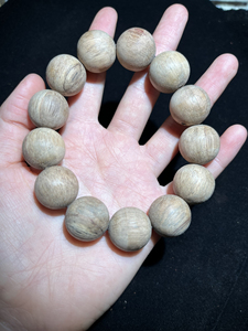 降真香白油奇楠级20mm手串