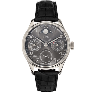 万国手表万年历