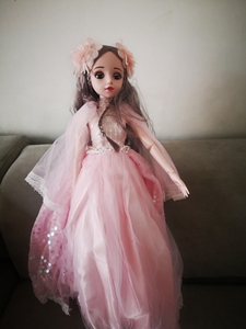 茉莉公主60厘米大号芭比娃娃，可闭眼，关节可活动，带服装。全