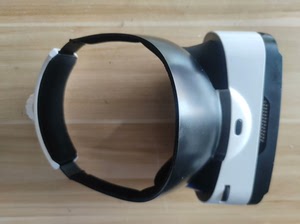 VR眼镜 暴风魔镜4  成色如图极新  如图无配件