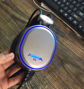 西伯利亚xl网吧游戏电竞发光吃鸡7.1 usb电脑头戴式耳机