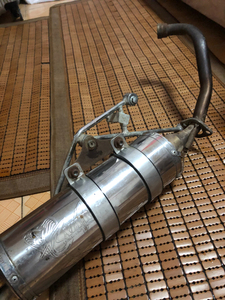 台湾正品毒蛇排气管,使用少,成色不错双嘴大毒蛇2v4v通用