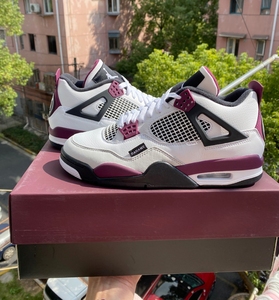 乔丹aj4红色
