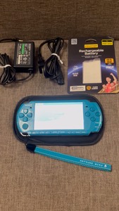 PSP3000初音未来版索尼游戏机SONY掌机
