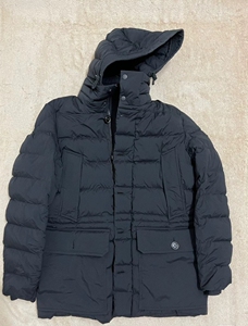 moncler蒙可莱,蒙口男士羽绒服2码,正品保证,穿的少很