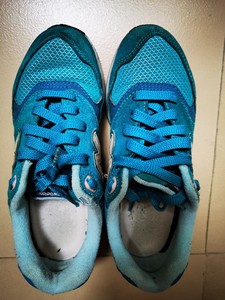 Newbalance新百伦男女童运动鞋，青绿色，好搭衣服。3