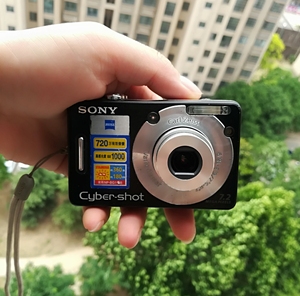 索尼数码相机w70