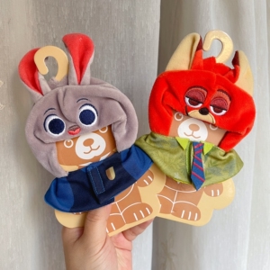 东京迪士尼大学熊朱迪尼克着替披风斗篷骨架玩偶nuimos着替