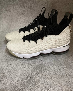 詹姆斯15 lbj 15黑白 42.5码篮球鞋