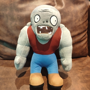 巨人僵尸毛绒公仔