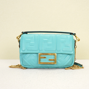 5新]工价16500fendi芬迪女包蒂芙尼蓝金扣羊皮法棍手提斜跨包